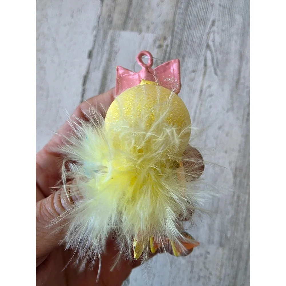 Vintage pier 1 metal chick spring Easter ornament bird feather rare tree